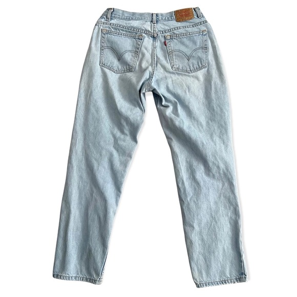 Vintage 2004 Levi’s Women’s 550 Classic Relaxed Tapered Leg Jeans / Size 14 M